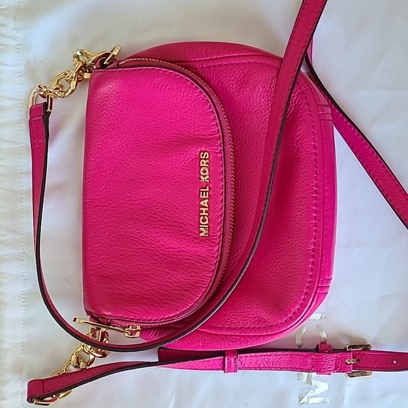 Michael Kors Fuchsia Crossbody Bag - Picture 1 of 10
